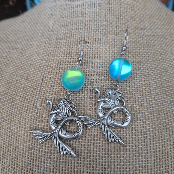 Mermaid Earrings - Picture 5 of 9